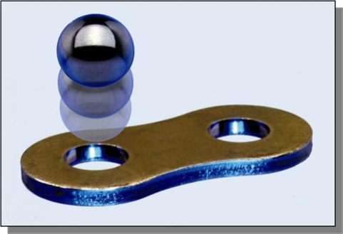 single-leaf-chain-link-with-hovering-ball